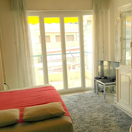 Lägenhet Charming One-bedroom, Adl Riviera