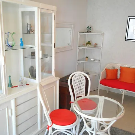 Charming One-bedroom, Adl Riviera Lägenhet *